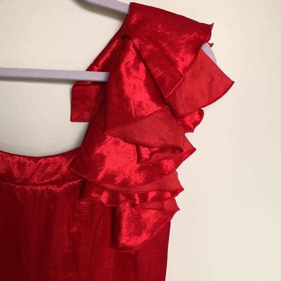 Cue red dress - Picture 2 of 9